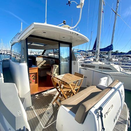 Une Nuit Insolite Sur Un Bateau Chauffe - Boat Paradise La Rochelle לה רושל מראה חיצוני תמונה